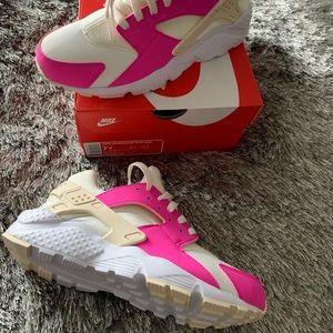Huarache Sneakers